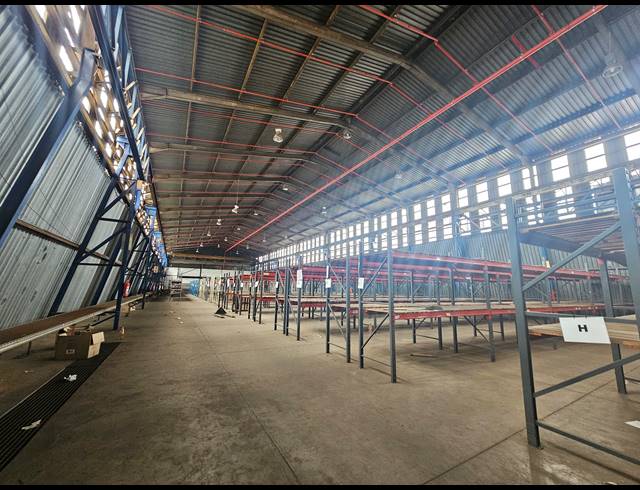 14,150M² WAREHOUSE TO LET IN TUNNEY